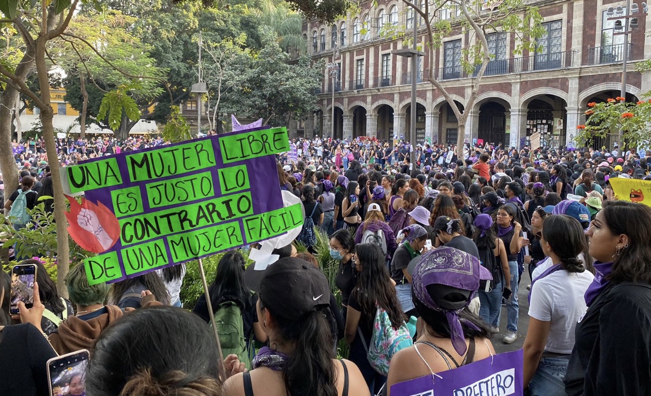 Miles de mujeres marcaron este 8M en Morelos
