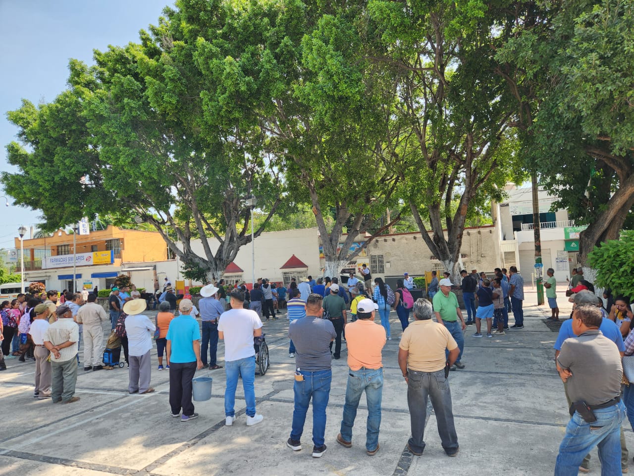 Protestan en Tlaltizapán por opacidad en la remodelación del Zócalo