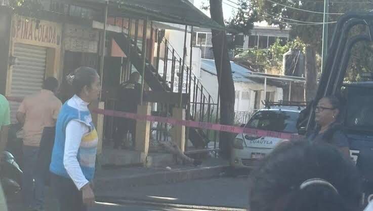 Dos muertos y siete heridos en ataque a sitio de taxis en Cuautla