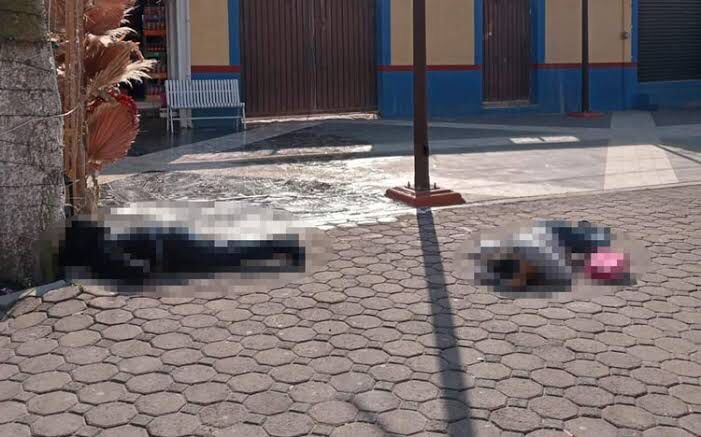 Asesinan a notaria pública en la plaza central de Jonacatepec
