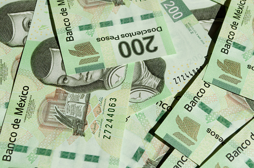 Proliferan billetes falsos de 200 pesos