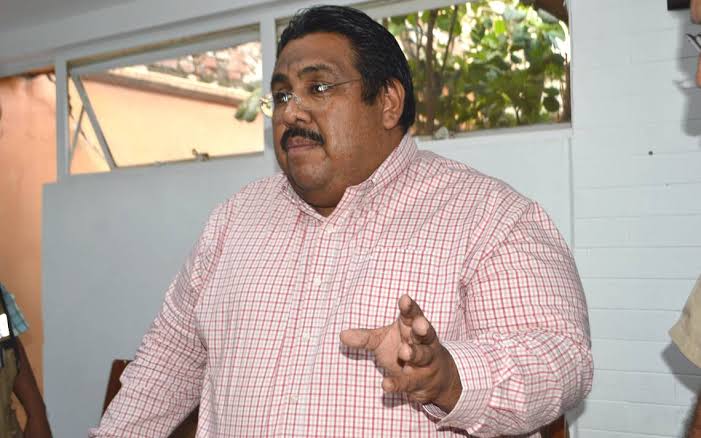 Libre de cargos, ex alcalde de Cuautla busca candidatura por Morena