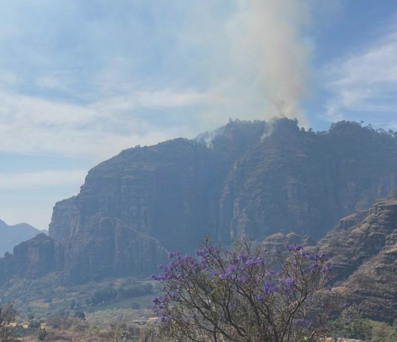 Se quema el cerro del Tlatoani en Tlayacapan